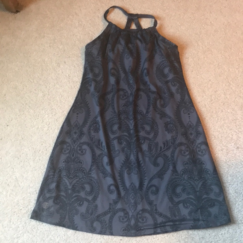 Sports dress